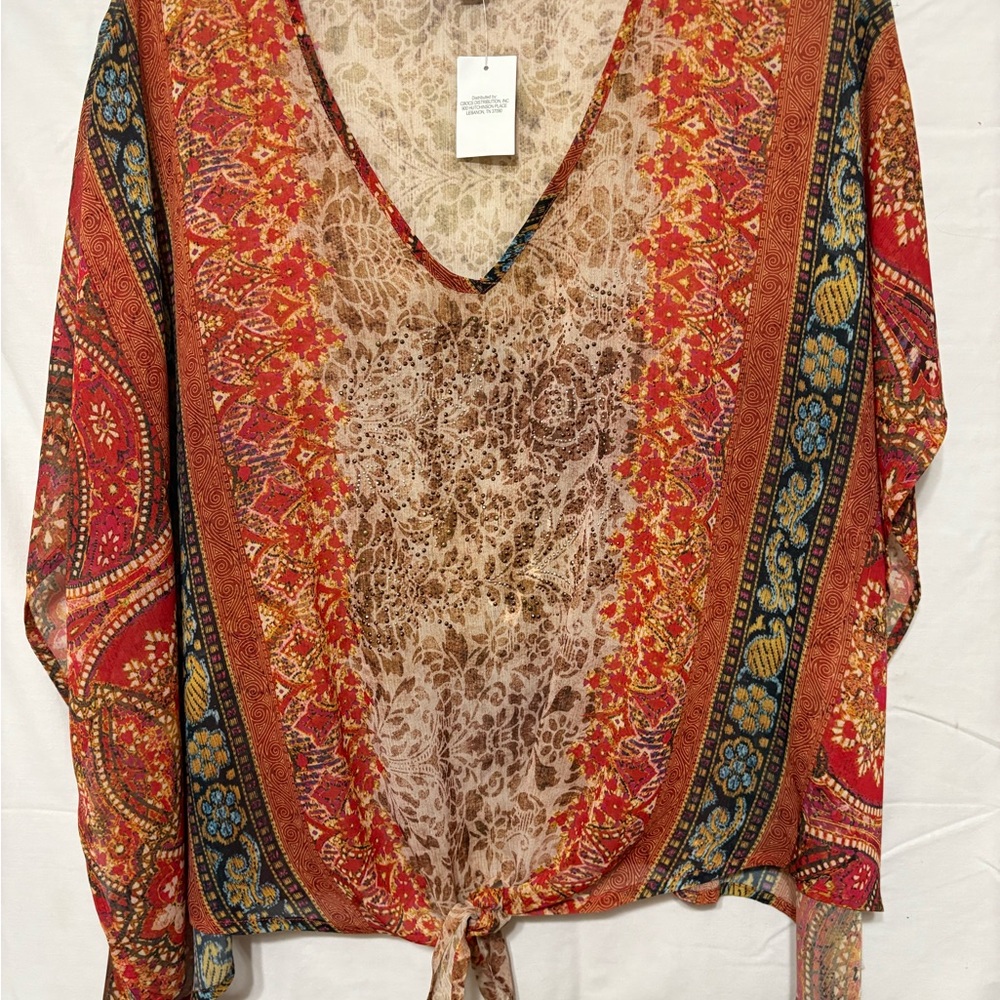 One World sheer pointed hem poncho in a multi-colored floral and paisley pattern - Picture 2 of 4